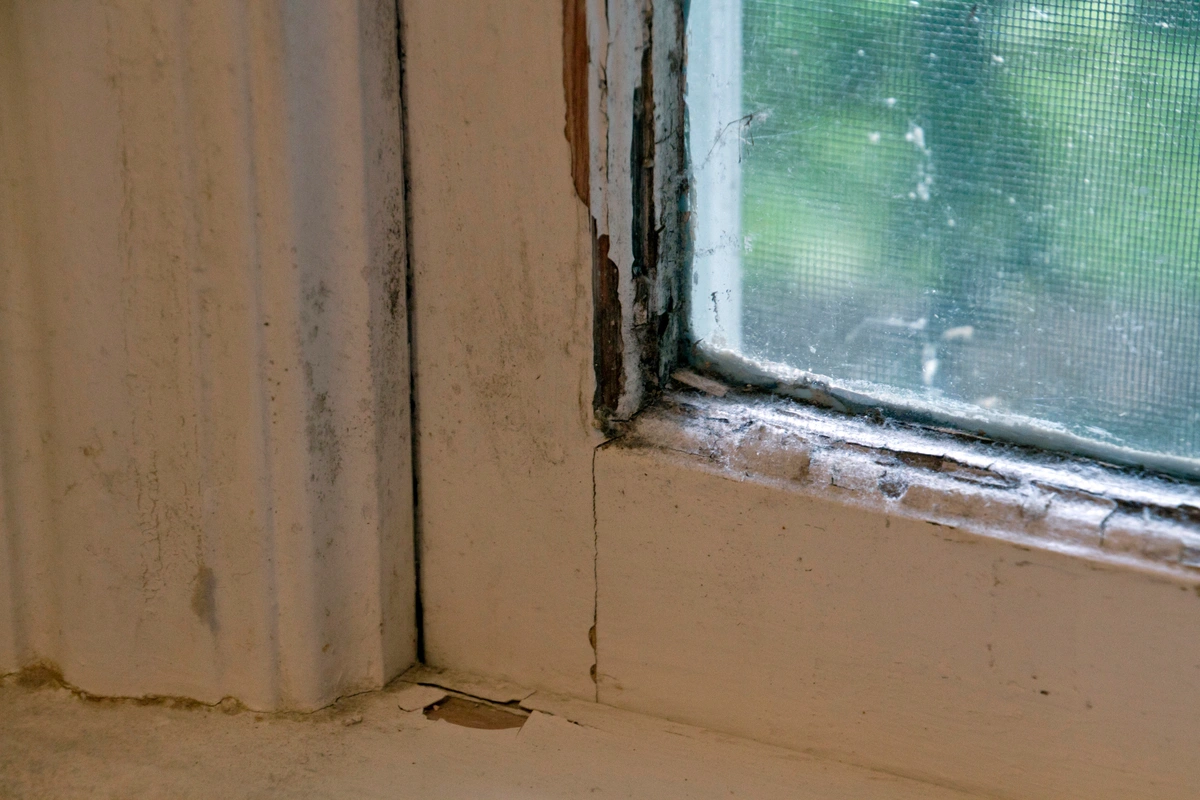discerning hail damage to windows from wear and tear